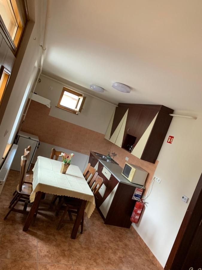 Zsuzsa Apartman Hajduszoboszlo Exterior photo