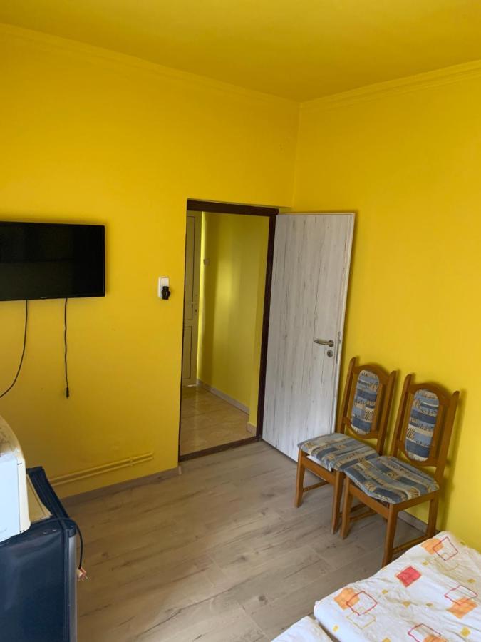 Zsuzsa Apartman Hajduszoboszlo Exterior photo
