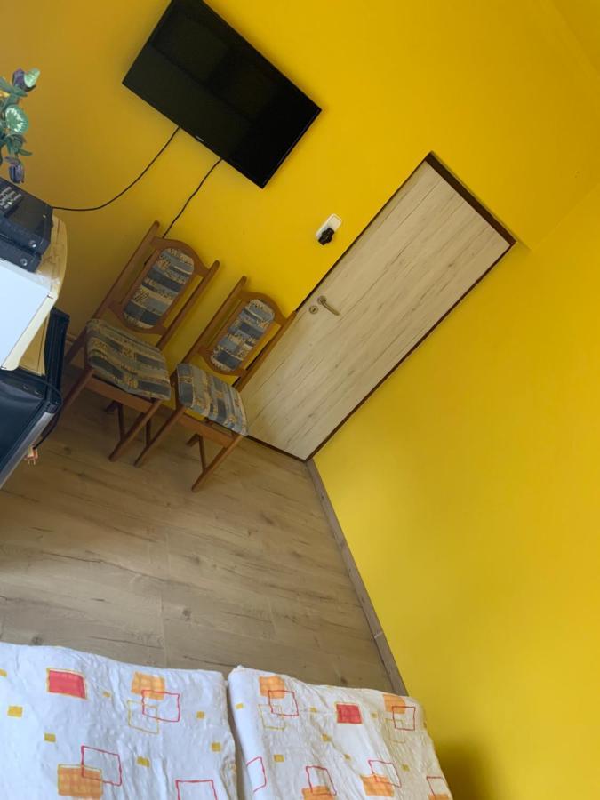 Zsuzsa Apartman Hajduszoboszlo Exterior photo